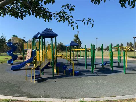 Fountain Valley Recreation Center and Sports Park – Go Park Play