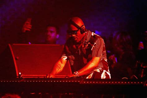 Idris Elba Makes His Coachella Debut as a DJ