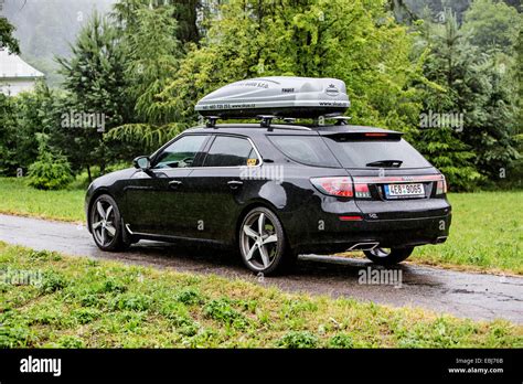 New Saab 9-5 SportCombi Aero, Saab Sport Combi 9-5 Aero 2.0 TTiD Stock Photo - Alamy