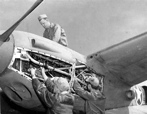 Lockheed P-38F Lightning engine Africa | World War Photos