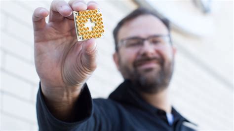 Intel delivers 17-qubit quantum computing chip to QuTech