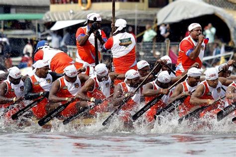 Kerala Snake Boat Race - Action On Backwaters - Inditales