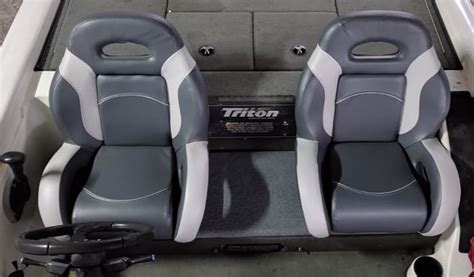 7 Best Bass Boat Seats (Fold Down, Bucket and Other Types)