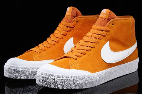 Nike Blazer Mid Circuit Orange Nike SB Dunk Low - Sneaker Bar Detroit