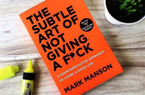 Book Review: The Subtle Art of Not Giving a F*ck – Mark Manson Books