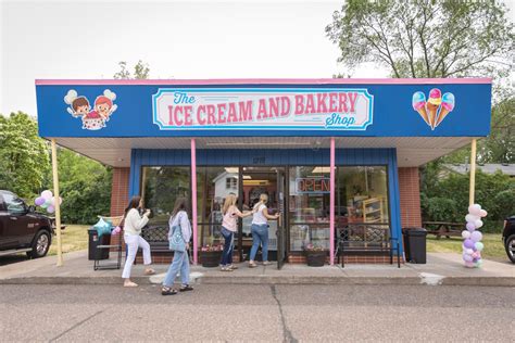 The Ice Cream and Bakery Shop | Eau Claire, WI 54703