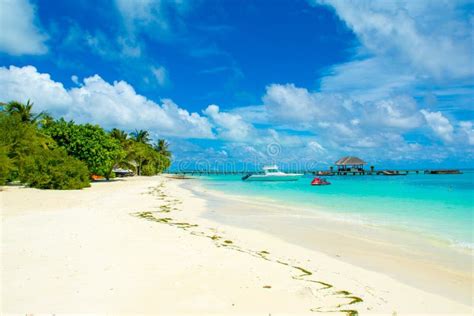 Beautiful Maldives Landscape Editorial Stock Photo - Image of holiday, landscape: 107459833