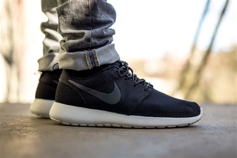 Nike Roshe Run Black/Anthracite | SBD