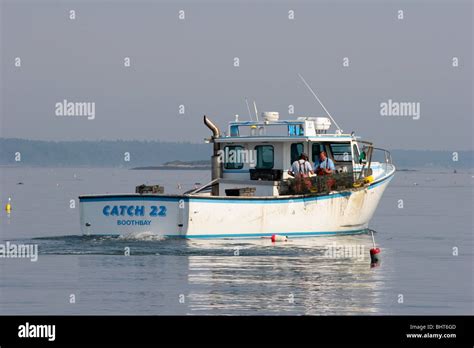 Lobsterboat catch 22 hi-res stock photography and images - Alamy