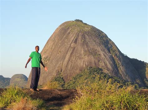 A Journey of Fresh Pão and Peanut Butter: Into the Mountains of Mozambique