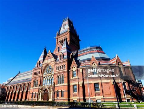 Harvard Memorial Hall Photos and Premium High Res Pictures - Getty Images