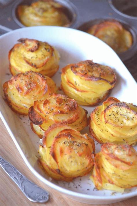 Comment réaliser de jolis millefeuilles de pommes de terre et épater vos invités Ces minis grat ...