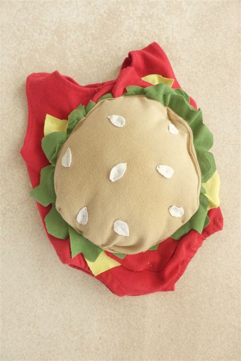 Burger King outfit – Artista Prop Shop