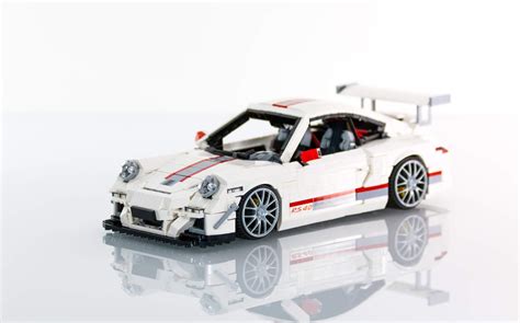 Just a perfect LEGO Porsche 911 GT3 RS 4.0