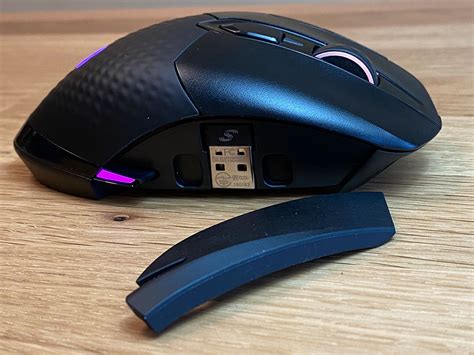 Corsair Dark Core RGB Pro SE Wireless Gaming Mouse Review | PCMag