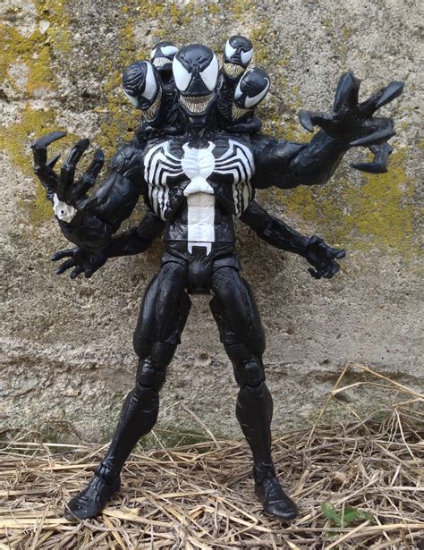 Marvel Select Venom Figure Review (Diamond Select Toys) - Marvel Toy News