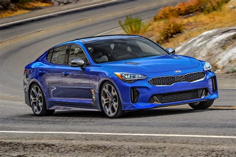 Kia Stinger Coupe Rendered as the Two-Door GT That Kia Doesn't Afford to Build - autoevolution