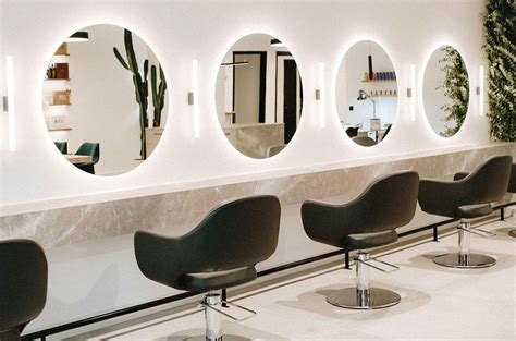 Reflecting Perfection: The Ultimate Guide to Salon Mirrors for Hairdressing, Beauty, Colleges ...