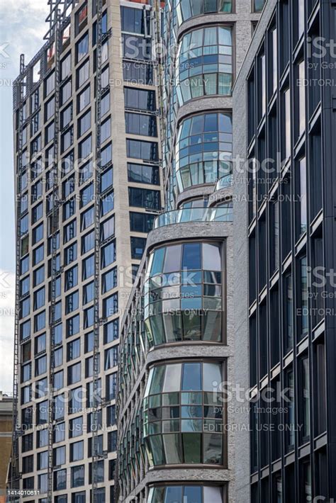 Modern American Architecture Stock Photo - Download Image Now - American Culture, Apartment ...