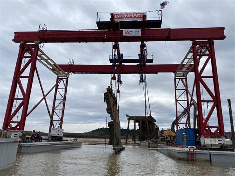 SUNKEN BRIDGE POSES A LIFTING CHALLENGE