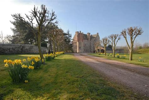 14 Real-Life Castles in Scotland You Can Book on Airbnb – Trips To Discover