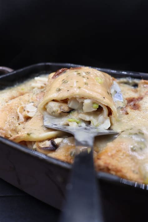 Seafood Crepes Recipe, Seafood Pancake, Seafood Sauce, Fish And Seafood ...