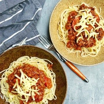 Filipino Style Spaghetti with Hotdog - Mama Lola Cooks