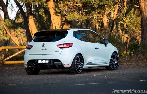 Renault Clio R.S. 220 Trophy review (video) – PerformanceDrive