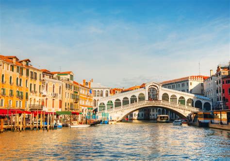 Venice - Rialto Bridge (Ponte di Rialto)