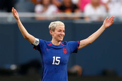 Megan Rapinoe bids farewell to international soccer in final USWNT game ...