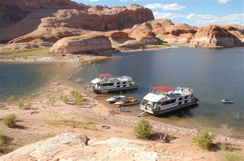 Lake Powell houseboat camping | Lake powell, Lake powell houseboat ...