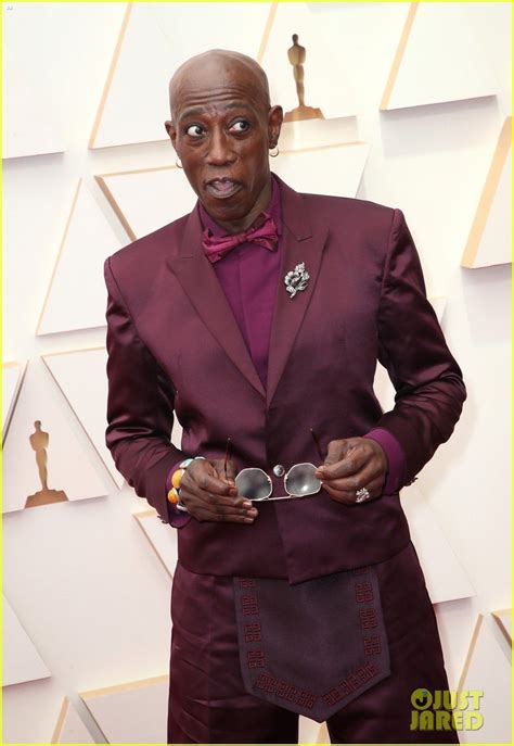 Presenter Wesley Snipes Wears Shorts to Oscars 2022: Photo 4734225 ...