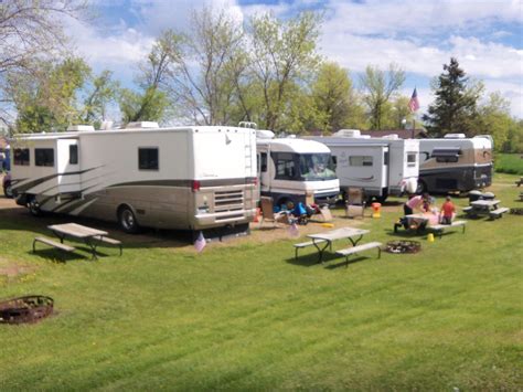 Camping & RV | Mort's on Upper Red Lake | Minnesota Fishing Resort