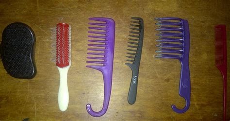 MY HAIR OBSESSION: Wide tooth comb vs. Brush vs. Finger Detangling