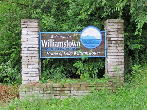 Geographically Yours Welcome: Williamstown, Kentucky