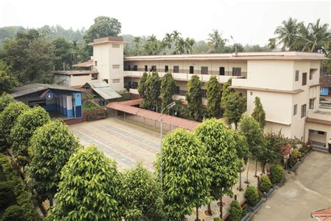 Bharatiya Vidya Bhavan, Sulthan Bathery, Wayanad: Admission, Fee, Affiliation