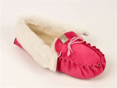 Women's Slippers. Moccasins Slippers. Fur Slippers. - Etsy