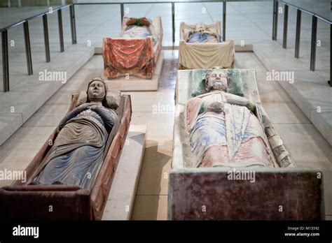 Tomb of Richard the Lionheart and Isabella of Angouleme in Fontevraud ...