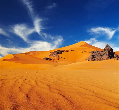 Sahara Desert, Algeria - Sand dunes and rocks, Sahara Desert, Algeria ...