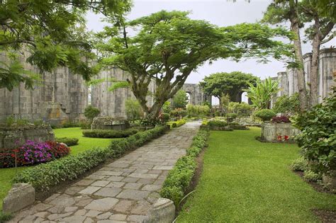 Historic Costa Rica – Your Guide to the Ruins of Cartago