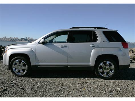 2010 GMC Terrain (photos) - CNET