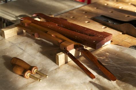 Shop made 12″ bow saw | Je ne sais quoi Woodworking