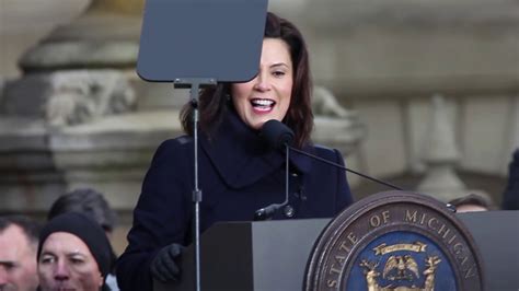 Gov. Gretchen Whitmer calls for bipartisanship at inauguration - YouTube