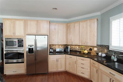 Black Granite With Maple Cabinets Photos Ideas Houzz