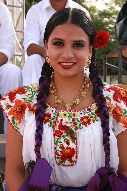 oaxaca | Mexican women, Beauty, Mexican fashion