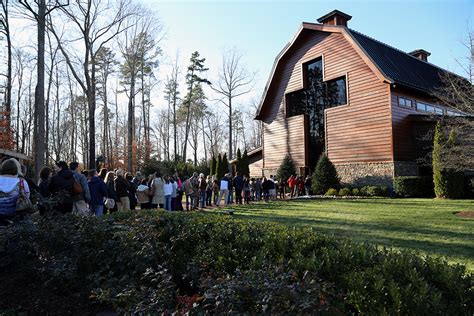 Photos: Book Signing with Duck Dynasty's Phil and Kay Robertson