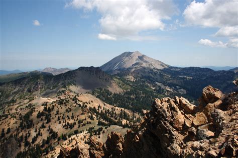 Peak and Volcano at Lassen Volcanic National Park, California image ...