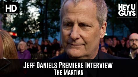 Jeff Daniels Interview - The Martian Premiere - YouTube