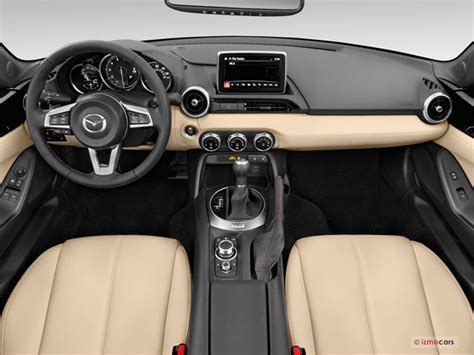 2020 Mazda MX-5 Miata Pictures: | U.S. News