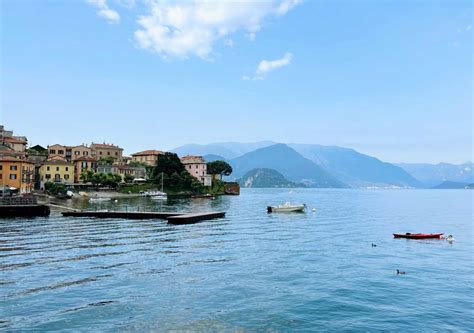 A Guide to Ferries in Lake Como - Lions in the Piazza